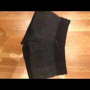 Lululemon Terry Cloth Shorts, Original, size 4